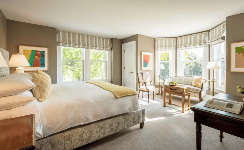 Deluxe Room, 1 King Bed (Rowland House Superior King) | Frette Italian sheets, premium bedding, down comforters, pillowtop beds - Inns of Aurora Resort & Spa