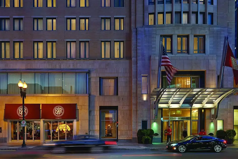 Front entrance of the Mandarin Oriental Boston