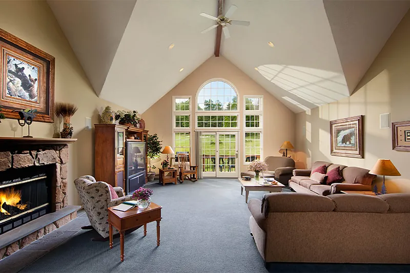 Interior sitting area at Woodloch Pine Resort